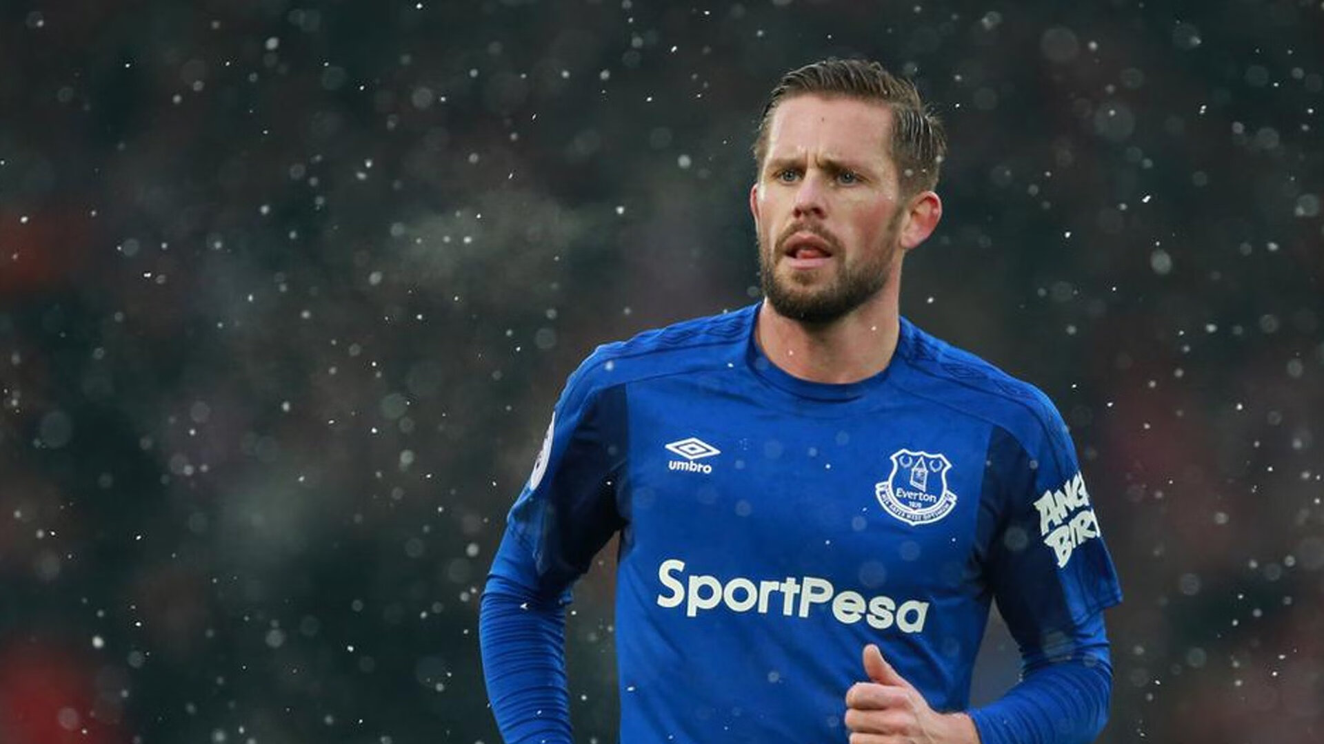 新疆队对阵上海队，西亚卡姆成为胜负手