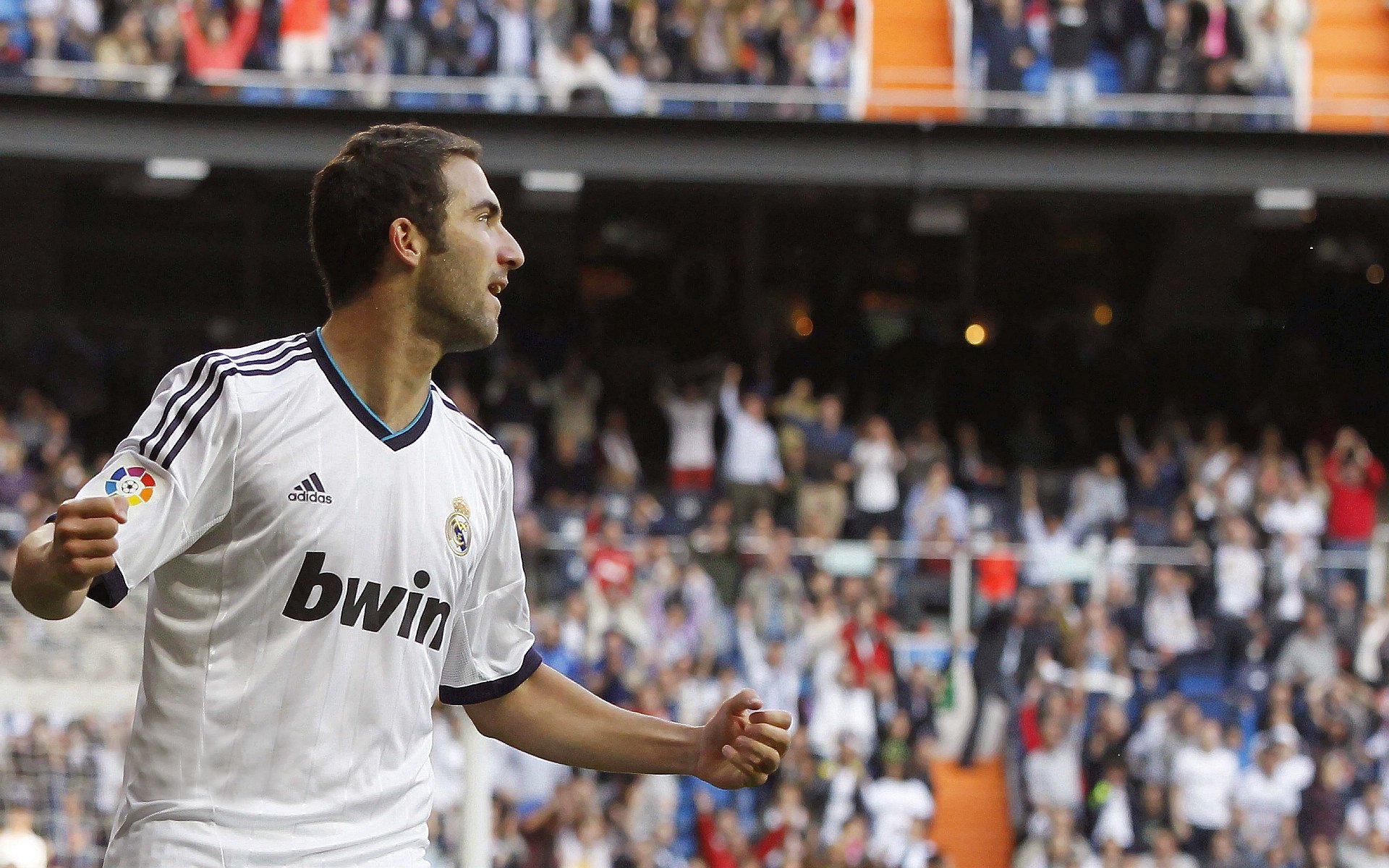 孔德一锤定音，韩国新星闪耀欧洲，助球队力克雷恩创历史