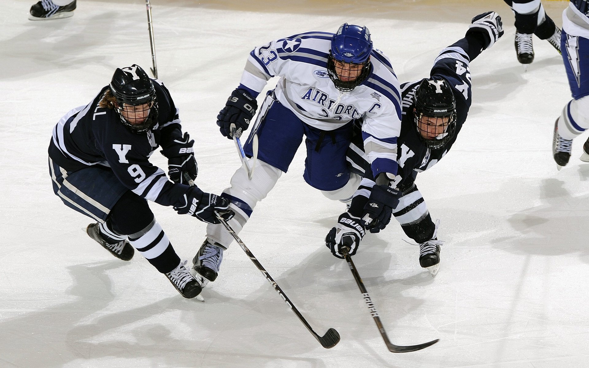 赛道上的绝对统治，梅赛德斯横扫索伯，阿隆索状态火热改写竞争格局