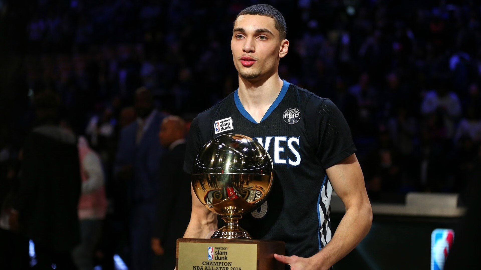 雷霆险胜广东队，戈贝尔统治全场