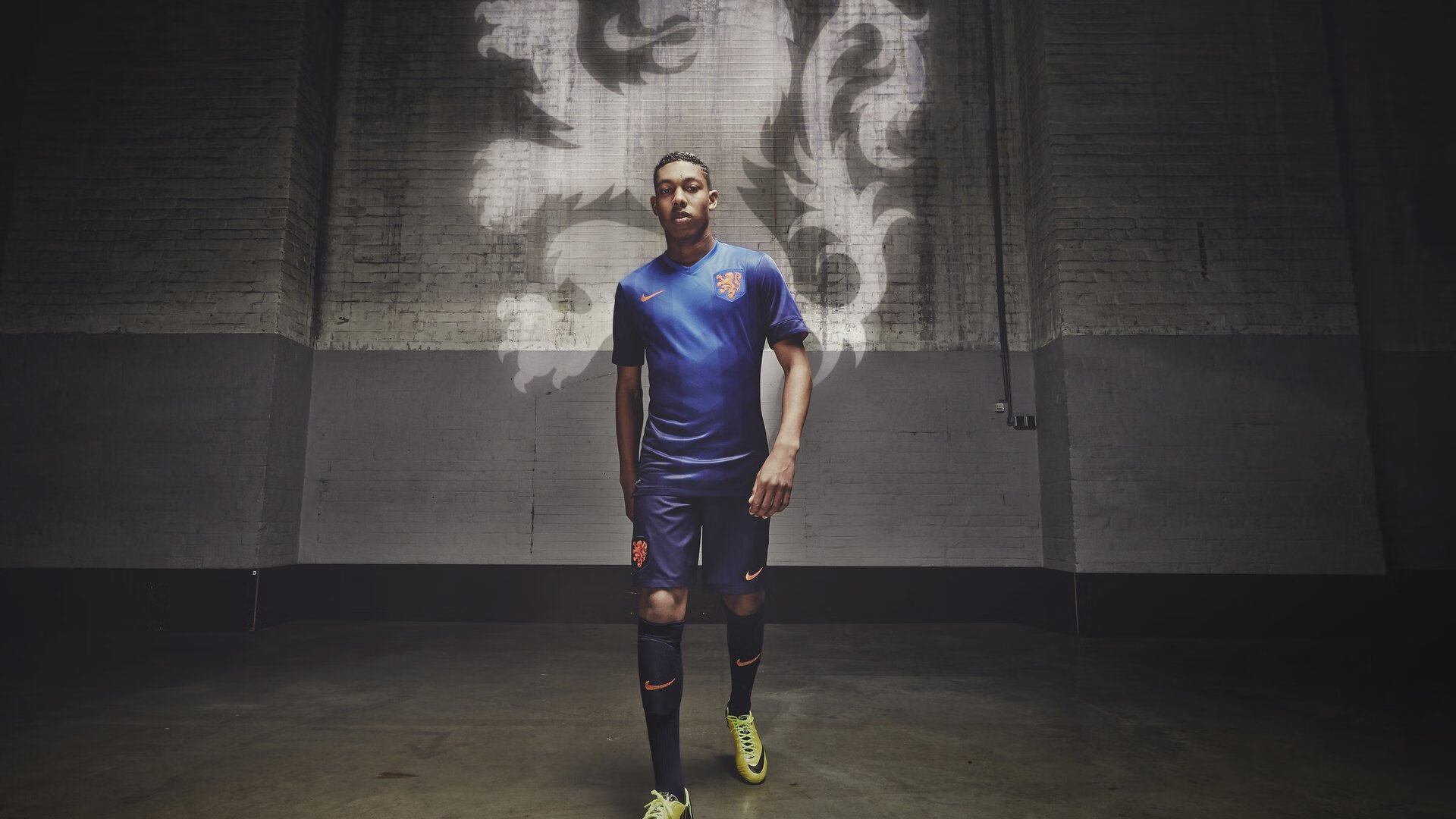 戴维斯杯力克法网，阿尔卡拉斯如何用一场胜利惊艳四座，重新定义网球荣耀？